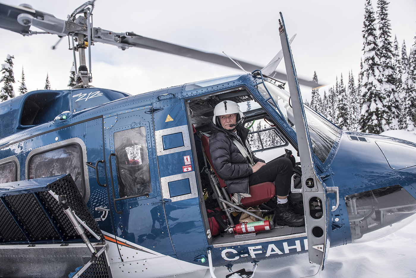 Heli Skiing In Canada: The Best Time To Go