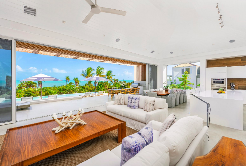 Beach Enclave Turks & Caicos Heli Retreat: 5 Days Of Pure Luxury Kiting
