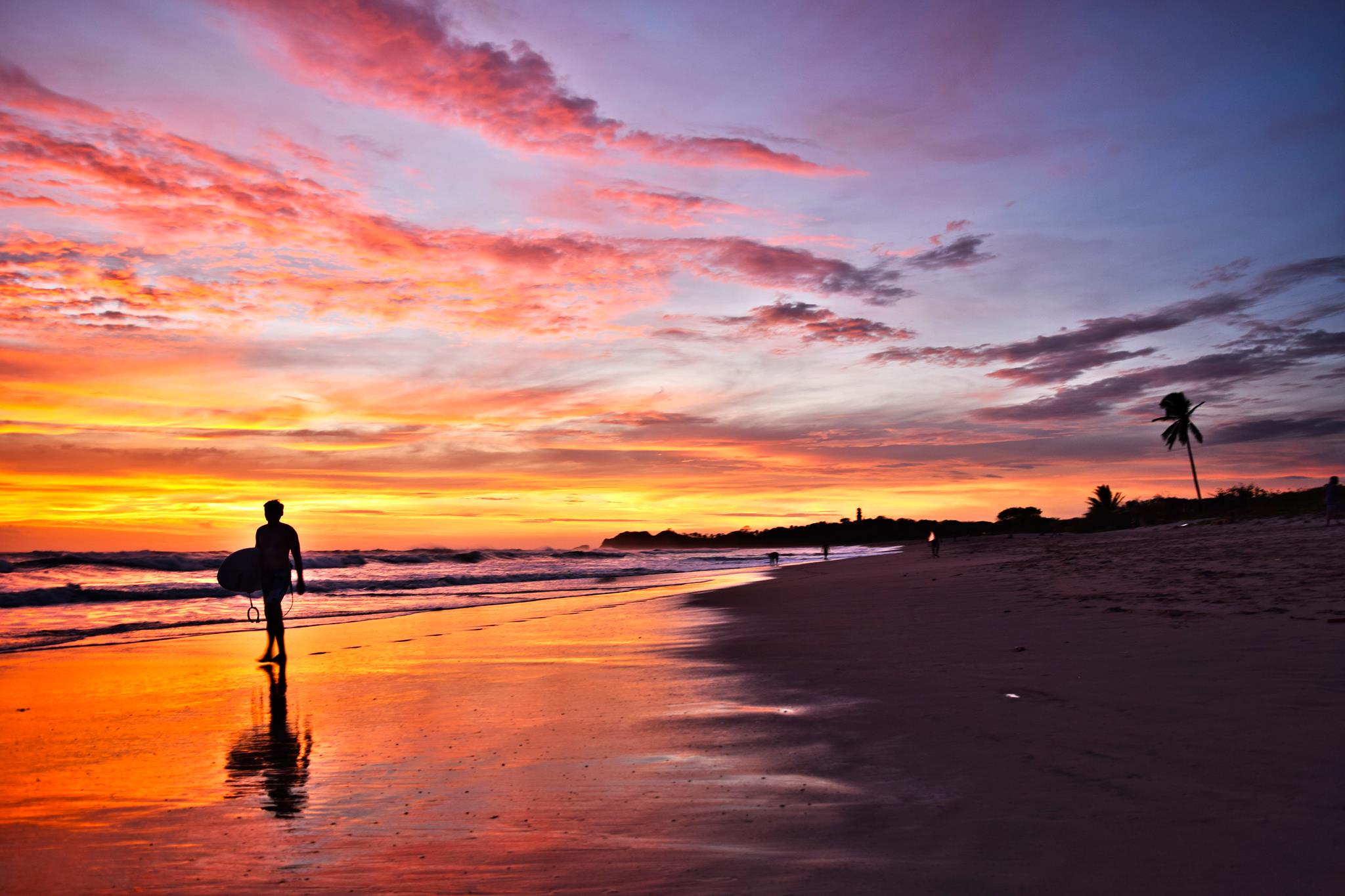 When and where to go surfing in Costa Rica