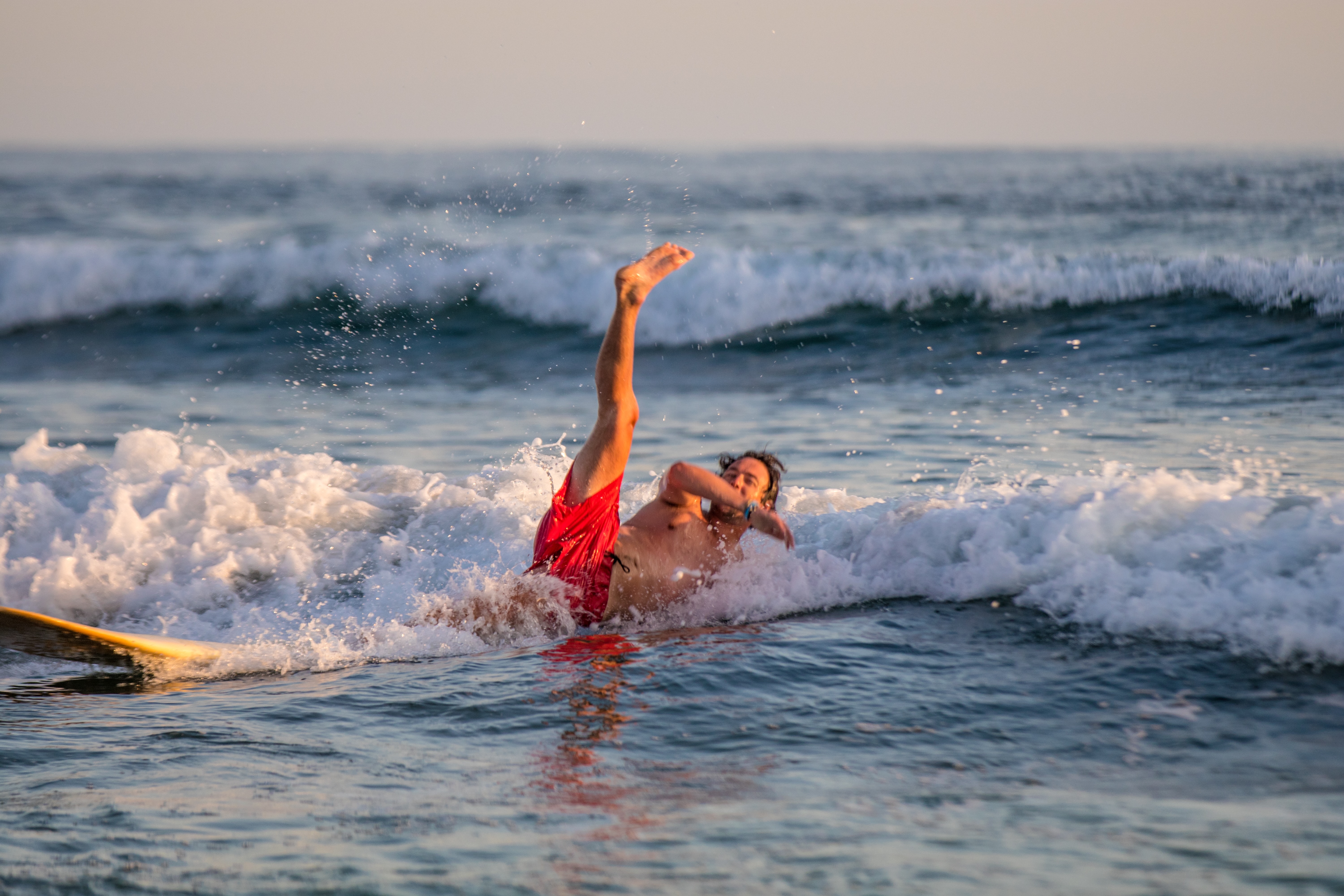 How to Pick the Right Surfboard Length for Beginners
