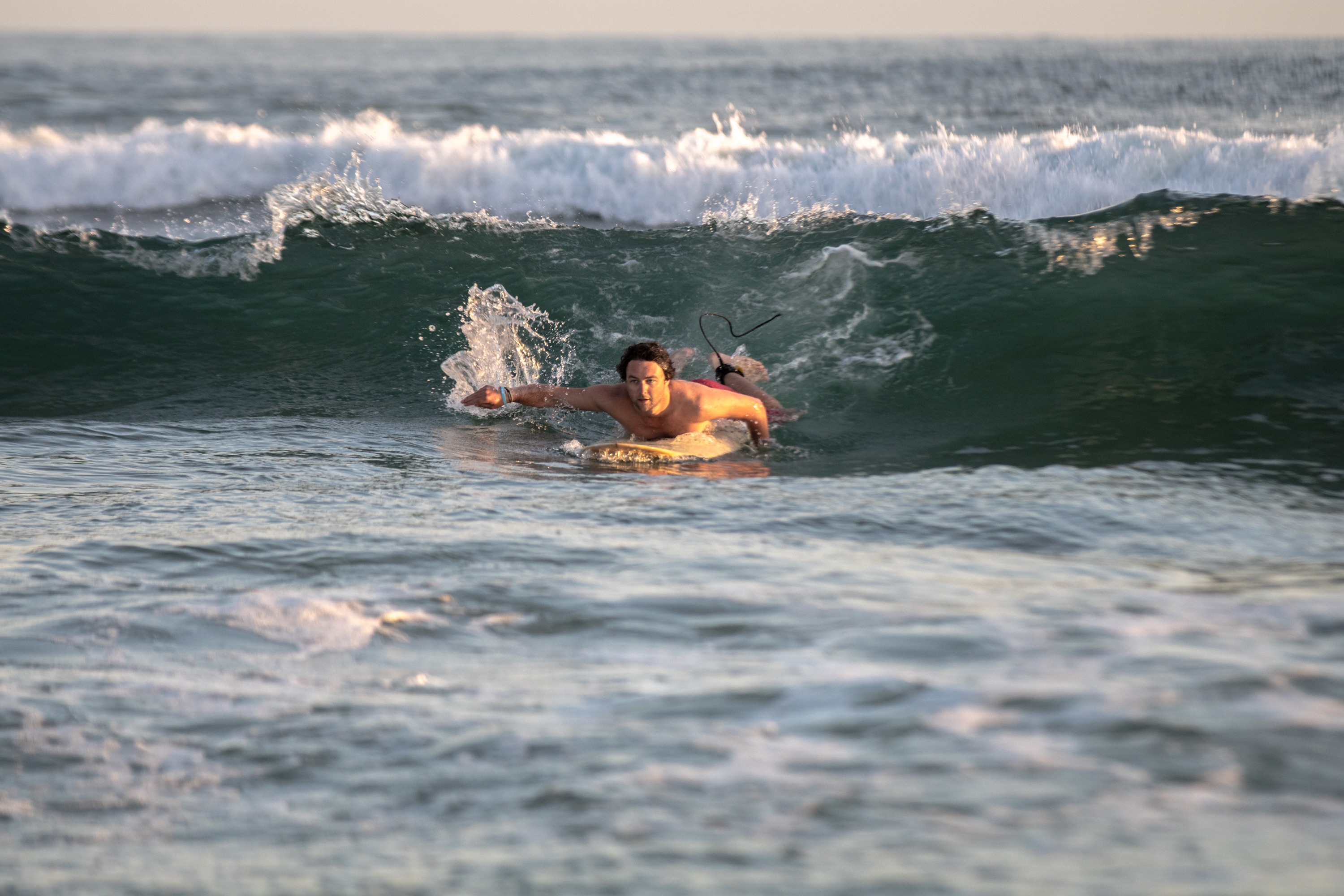 How to Pick the Right Surfboard Length for Beginners