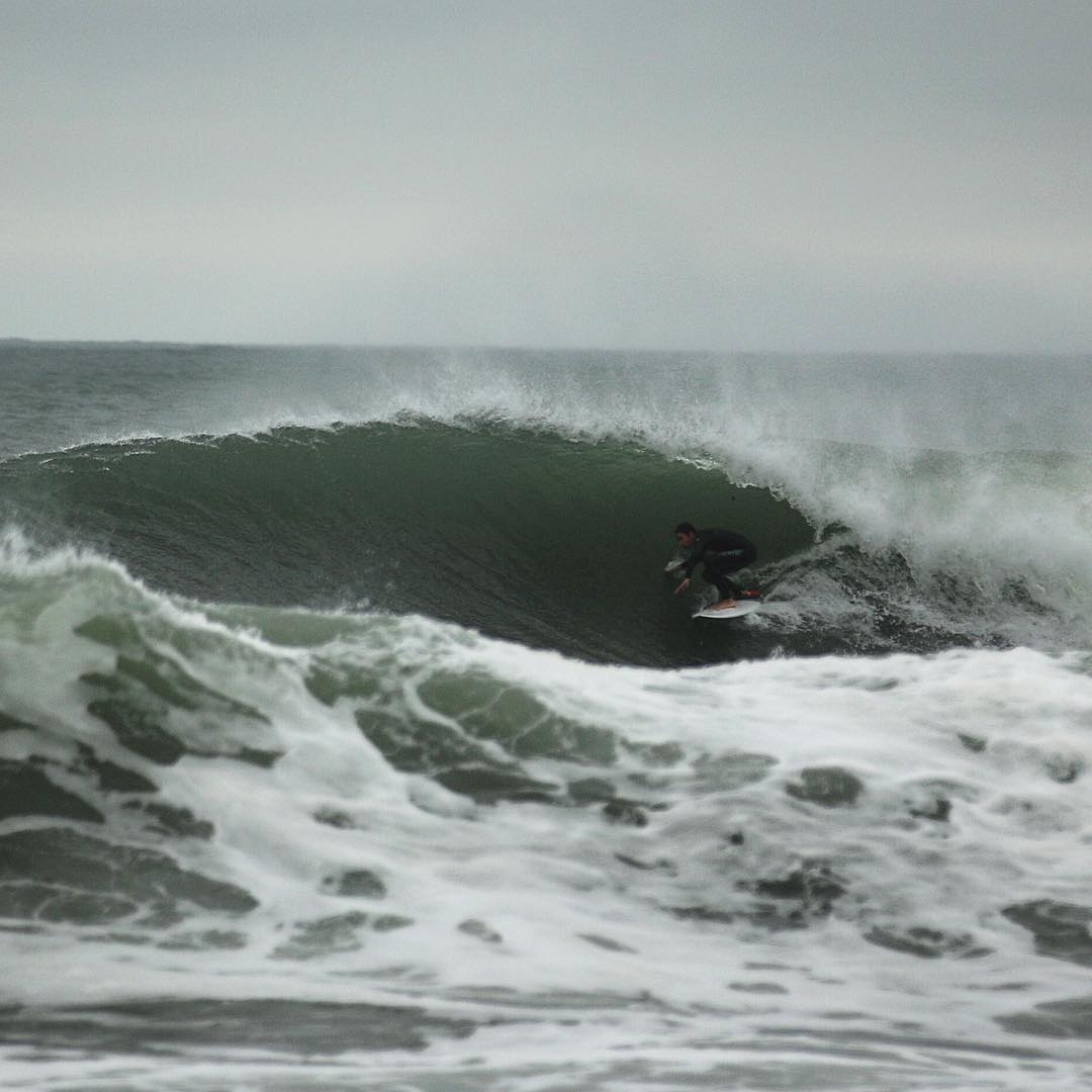 How to Pick the Right Surfboard Length for Beginners