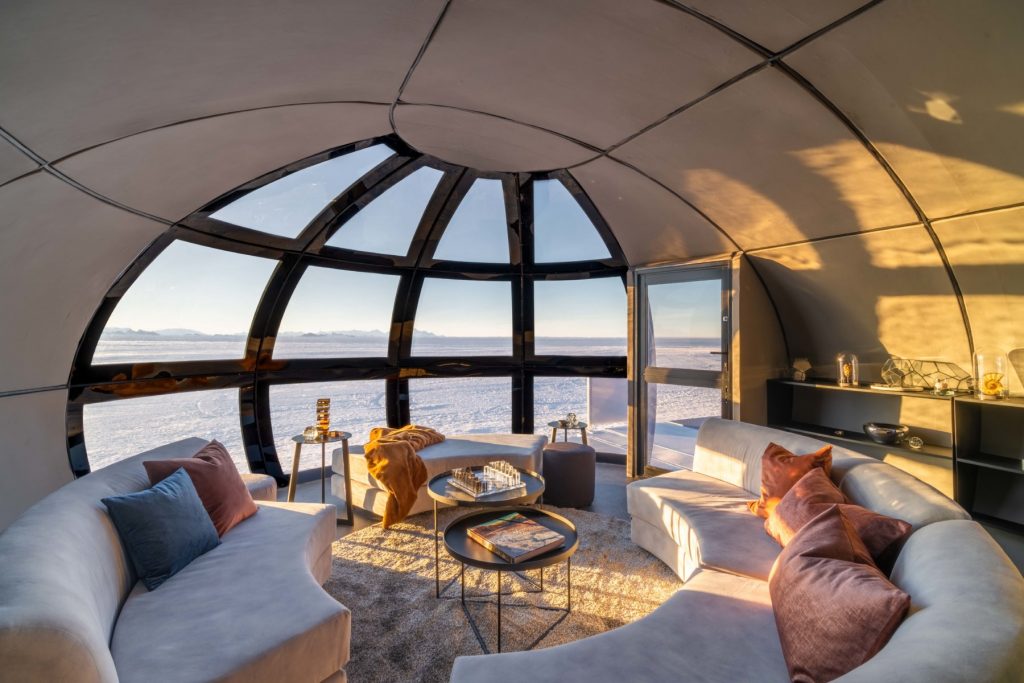 Inspired by Space Exploration: White Deserts New Echo Camp in Antarctica.