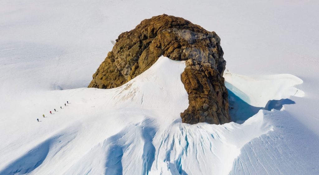 Inspired by Space Exploration: White Deserts New Echo Camp in Antarctica.