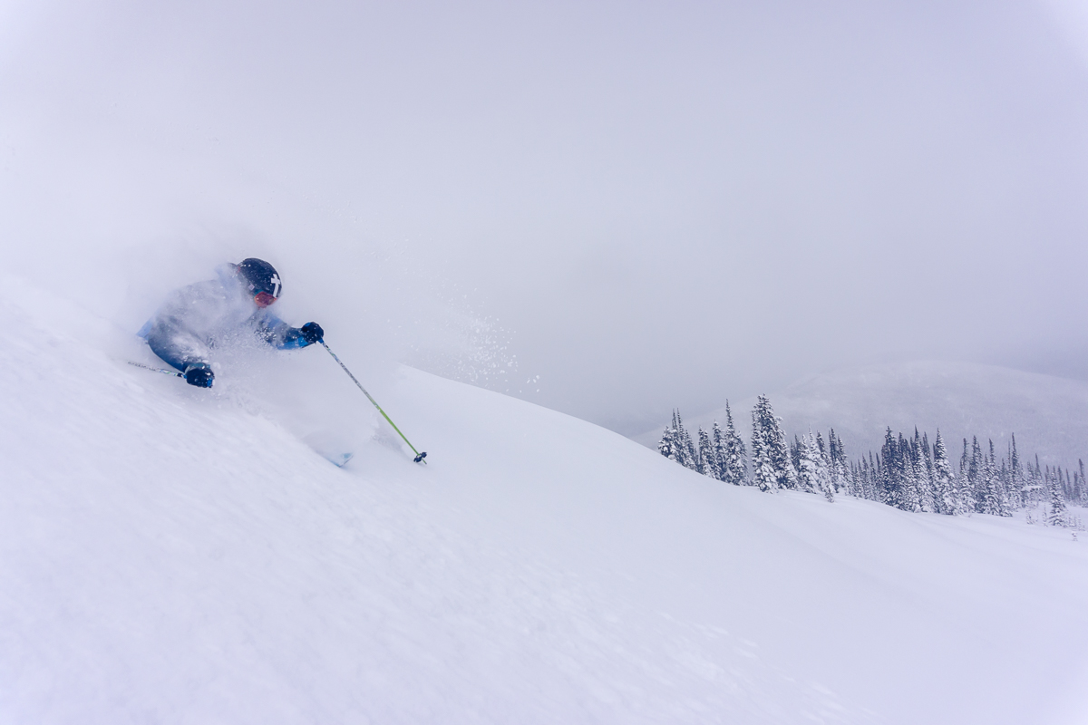 What To Expect On Your First Heli Skiing Experience