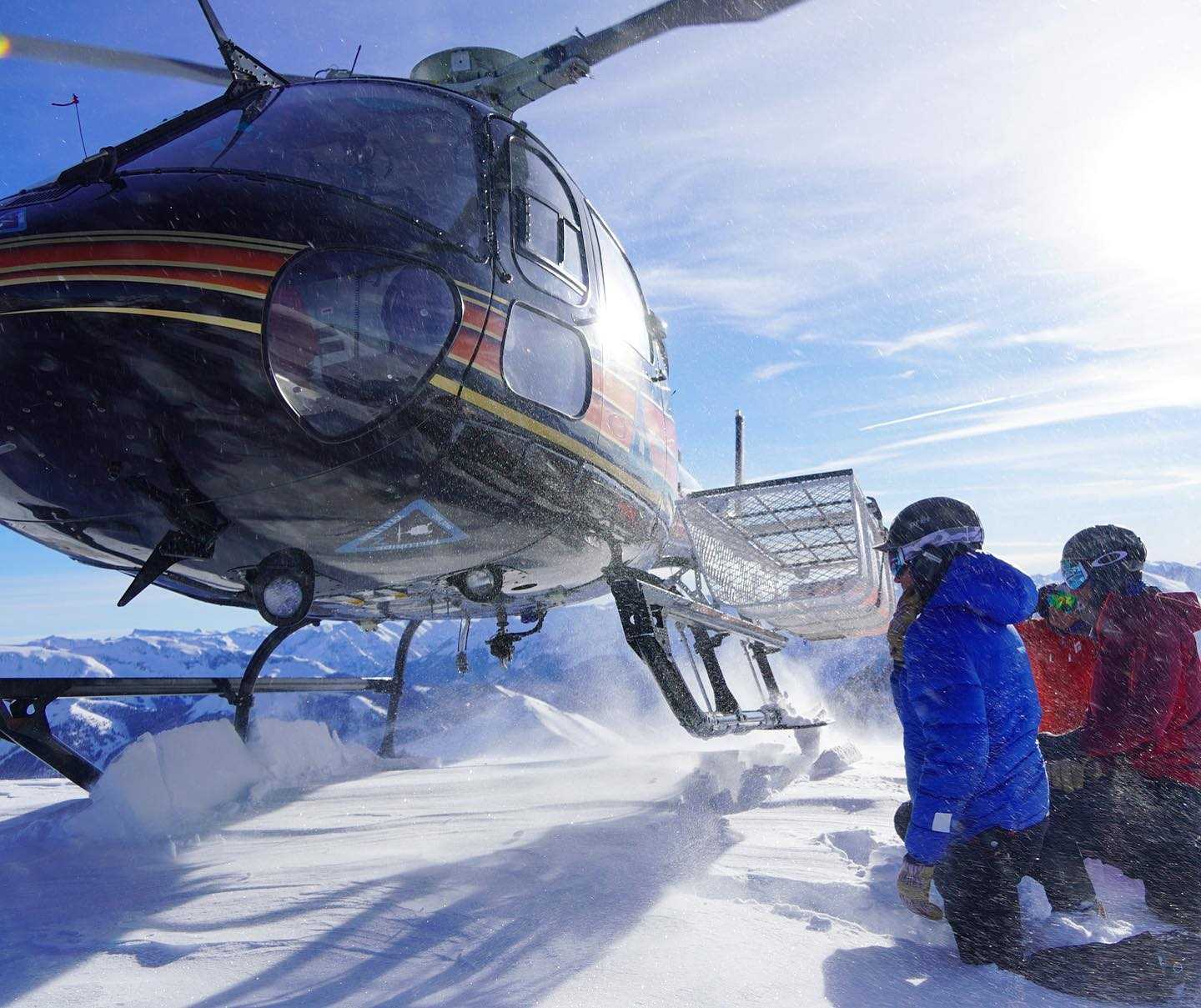 Custom Day Heli-Skiing