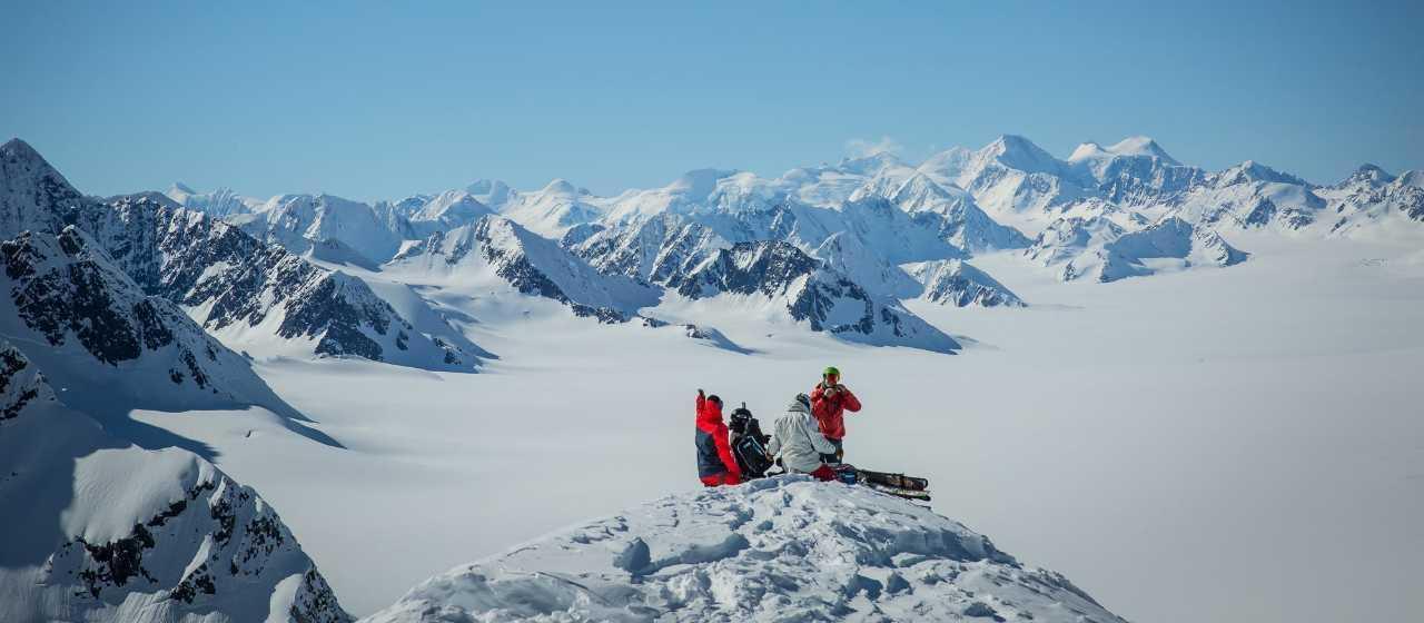 Alaska Rendezvous Lodge – Semi-Private