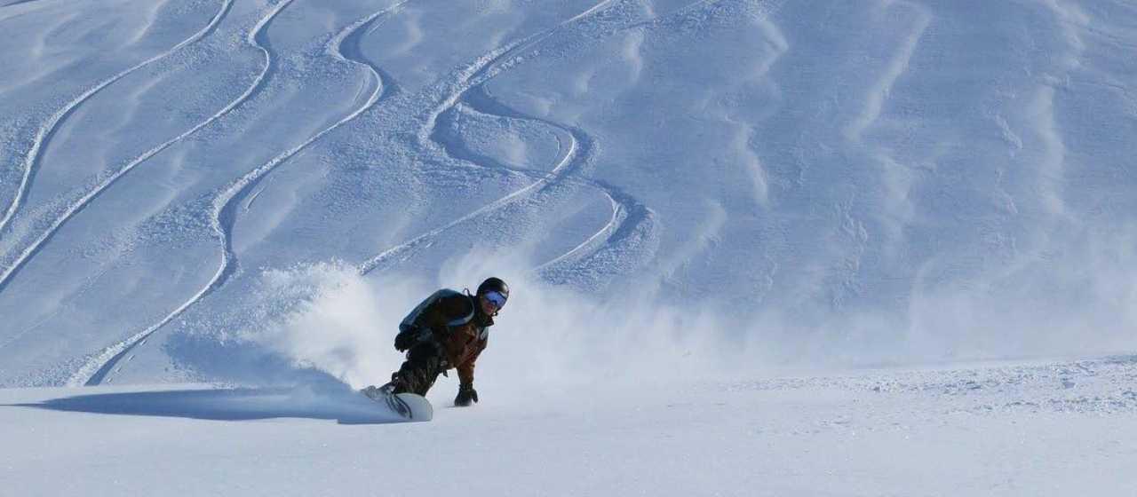 Semi-Private Harbor Front Heliskiing Package